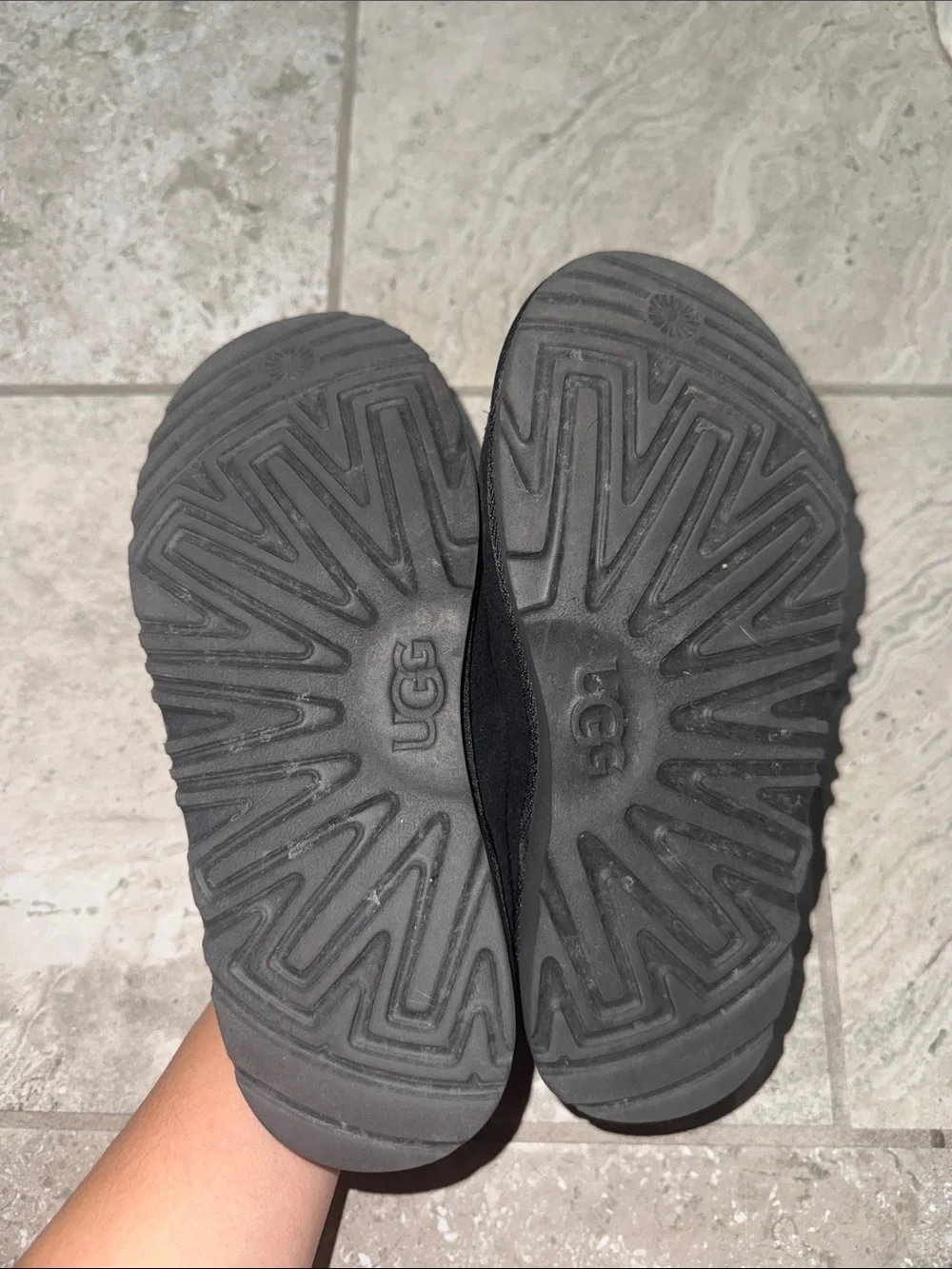 UGG classic slip